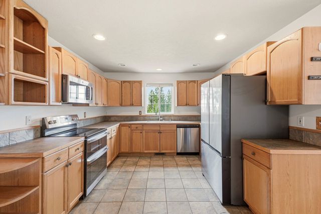 1515 S Deep Creek Ln, Medical Lake, WA 99022