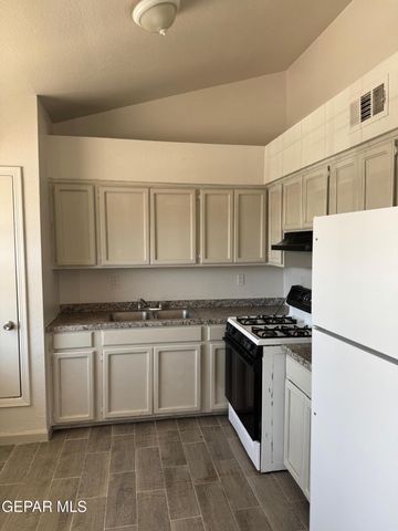8507 ALAMEDA Avenue, 3, El Paso, TX 79907