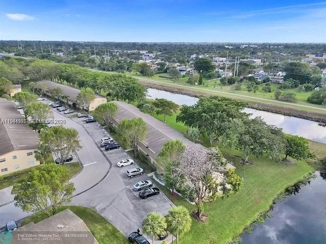7610 NW 1st Street 208, Margate, FL 33063