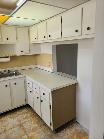 7610 NW 1st Street 208, Margate, FL 33063
