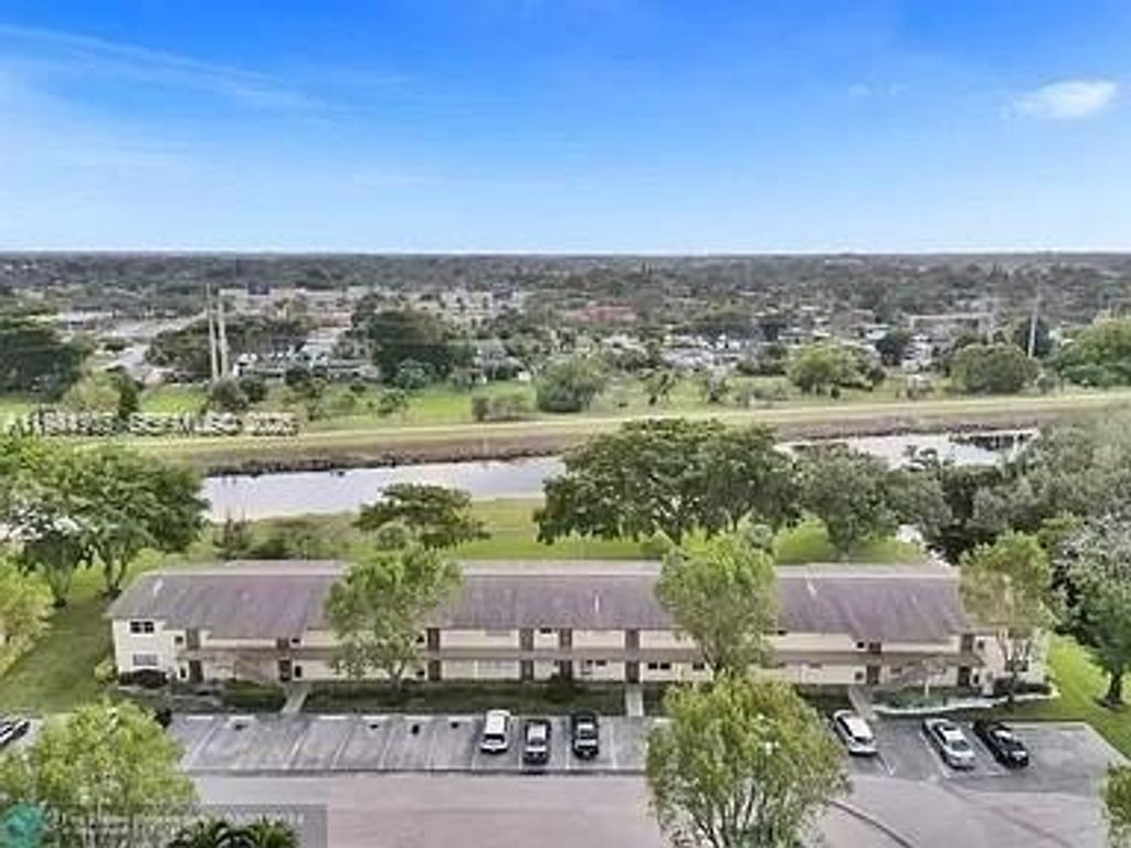 7610 NW 1st Street 208, Margate, FL 33063