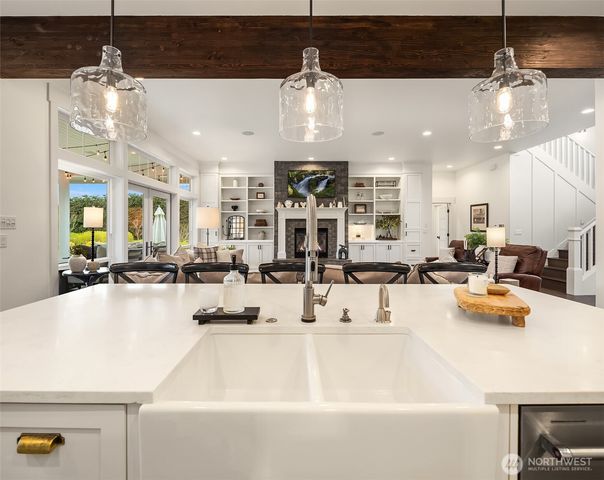 591 Meeker Lane, Lynden, WA 98264