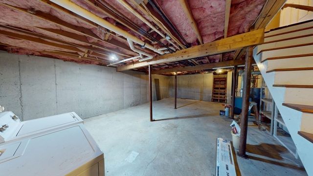 64 Mechanic St 3, Attleboro, MA 02703