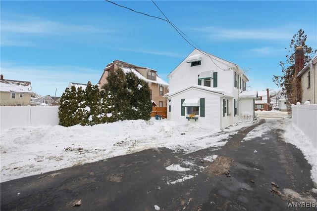 3823 Macklem Avenue, Niagara Falls, NY 14305