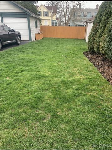 3823 Macklem Avenue, Niagara Falls, NY 14305