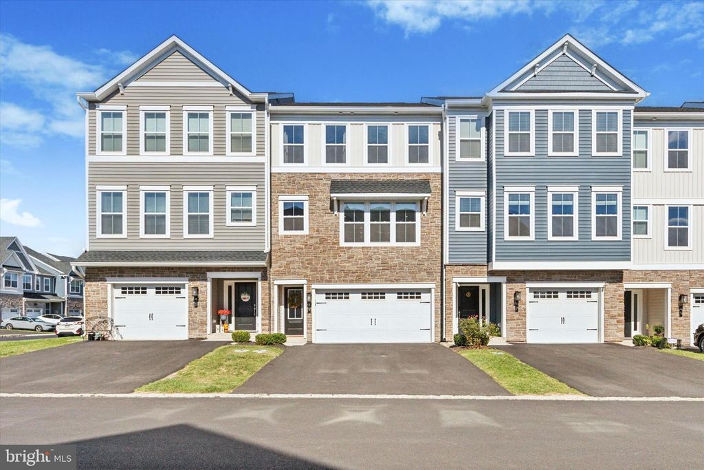 49 COPPER CT, Royersford, PA 19468
