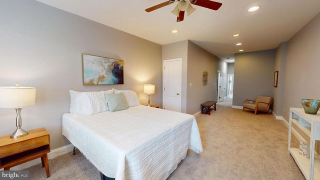 1410 N BOND ST, Baltimore, MD 21213