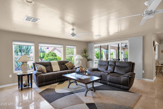 14215 W PARKLAND Drive, Sun City West, AZ 85375