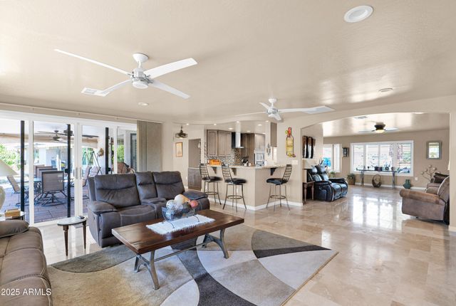 14215 W PARKLAND Drive, Sun City West, AZ 85375