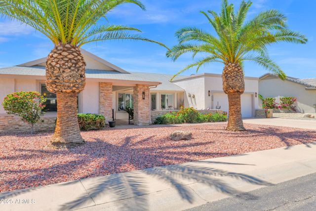 14215 W PARKLAND Drive, Sun City West, AZ 85375