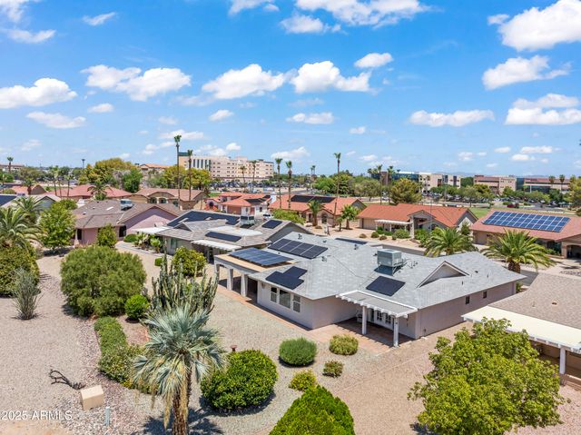 14215 W PARKLAND Drive, Sun City West, AZ 85375