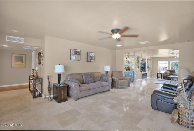 14215 W PARKLAND Drive, Sun City West, AZ 85375