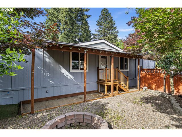 9700 Sw TUALATIN Rd 18, Tualatin, OR 97062
