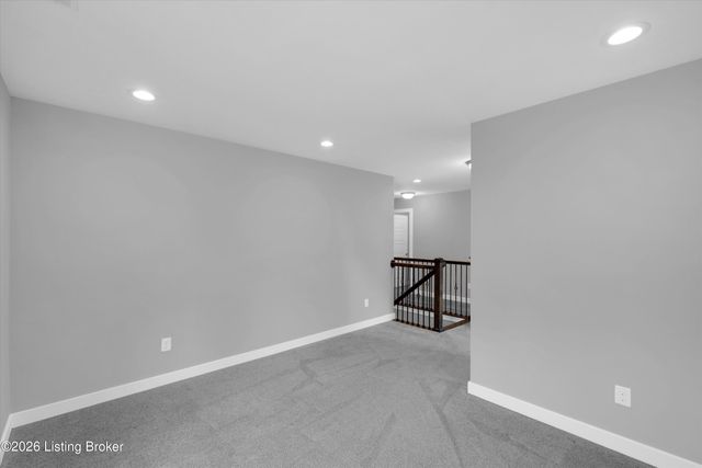 4105 Kendy Ridge Ct, Louisville, KY 40299
