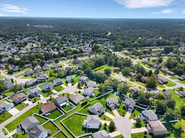 4105 Kendy Ridge Ct, Louisville, KY 40299