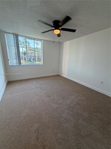 12124 Saint Andrews Place 206, Miramar, FL 33025