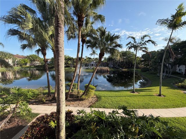 12124 Saint Andrews Place 206, Miramar, FL 33025