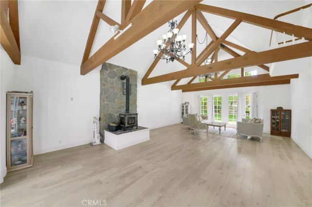 15601 Saddleback Road, Canyon Country, CA 91387