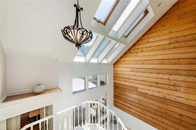 15601 Saddleback Road, Canyon Country, CA 91387