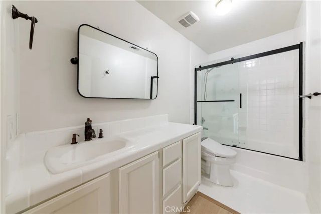 15601 Saddleback Road, Canyon Country, CA 91387