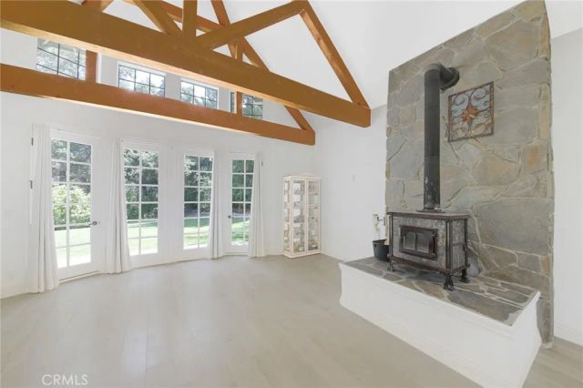 15601 Saddleback Road, Canyon Country, CA 91387