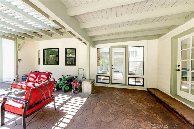 15601 Saddleback Road, Canyon Country, CA 91387