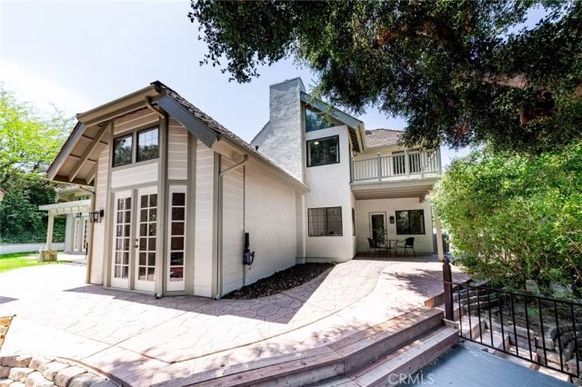 15601 Saddleback Road, Canyon Country, CA 91387
