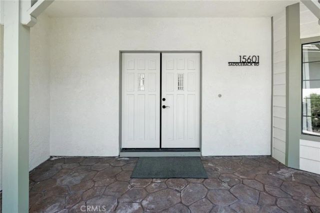 15601 Saddleback Road, Canyon Country, CA 91387