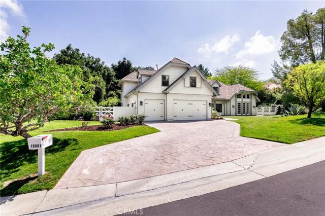 15601 Saddleback Road, Canyon Country, CA 91387