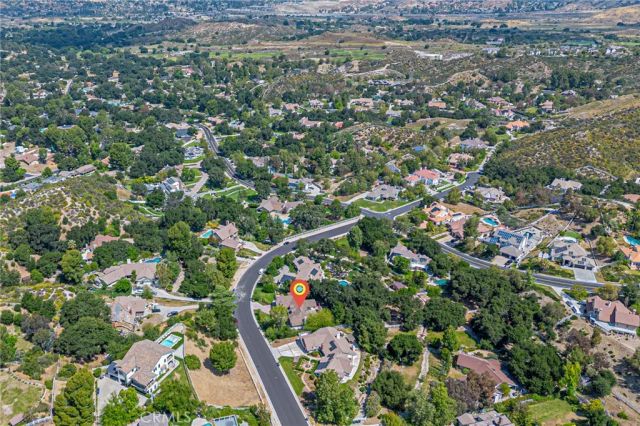 15601 Saddleback Road, Canyon Country, CA 91387