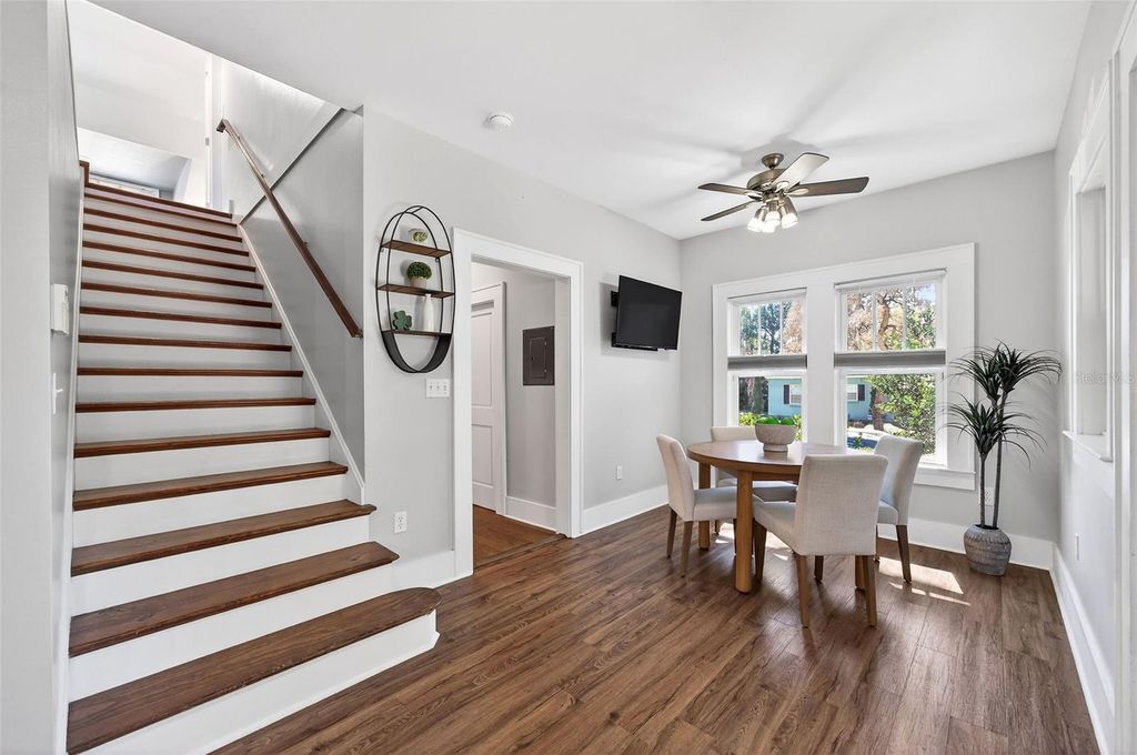 Image 13 of property listing at 120 N SHINE AVENUE, Orlando, FL 32801