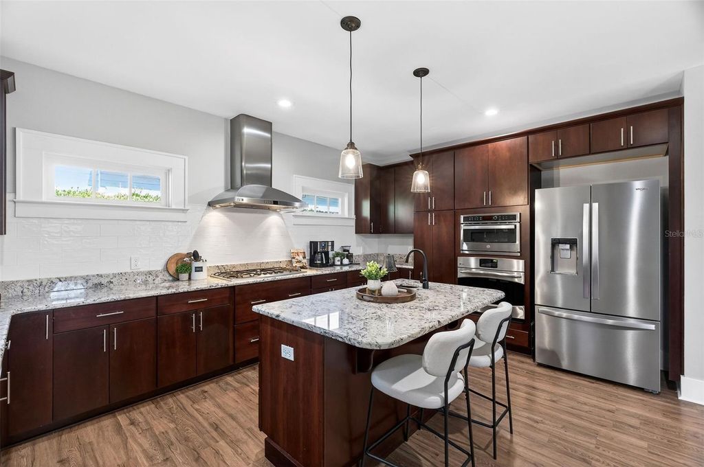 Image 16 of property listing at 120 N SHINE AVENUE, Orlando, FL 32801