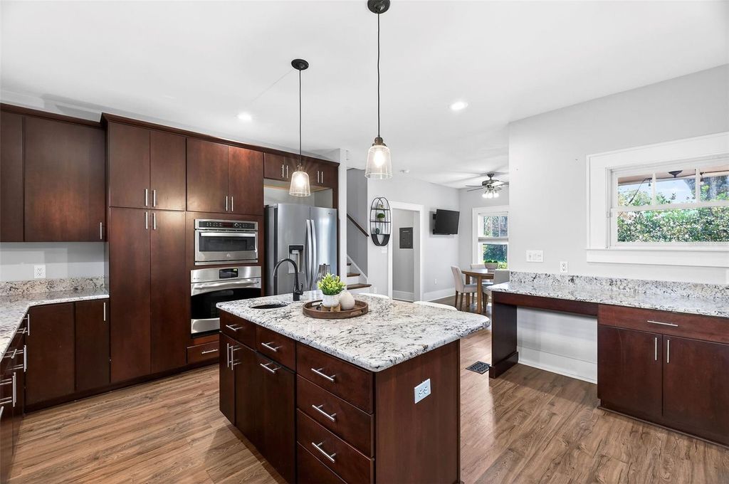 Image 17 of property listing at 120 N SHINE AVENUE, Orlando, FL 32801