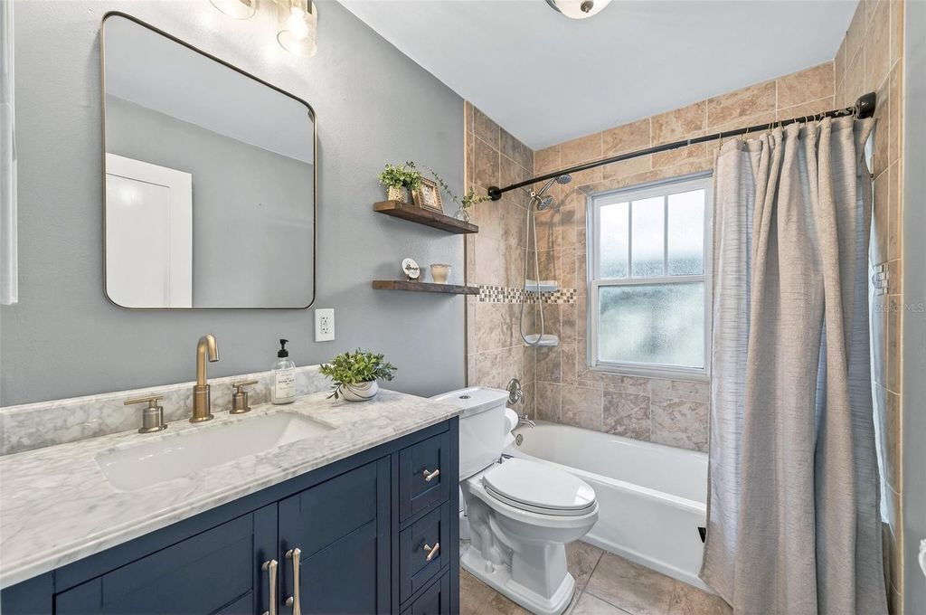 Image 31 of property listing at 120 N SHINE AVENUE, Orlando, FL 32801