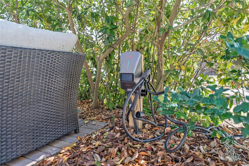 Image 39 of property listing at 120 N SHINE AVENUE, Orlando, FL 32801