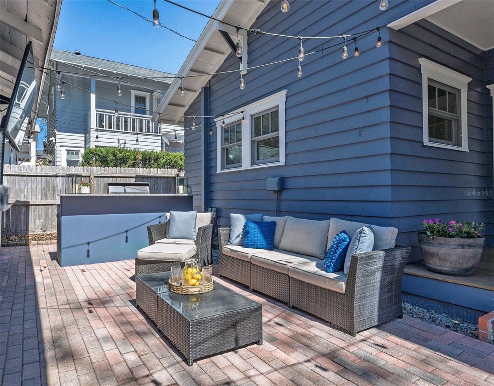 Image 40 of property listing at 120 N SHINE AVENUE, Orlando, FL 32801