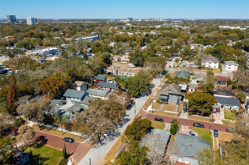 Image 50 of property listing at 120 N SHINE AVENUE, Orlando, FL 32801