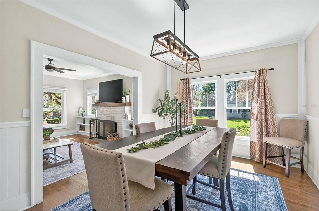 Image 9 of property listing at 120 N SHINE AVENUE, Orlando, FL 32801