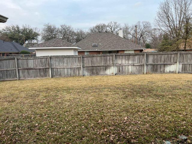 3222 OMEGA DR, Tyler, TX 75701