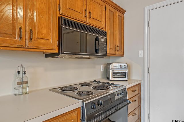 3222 OMEGA DR, Tyler, TX 75701