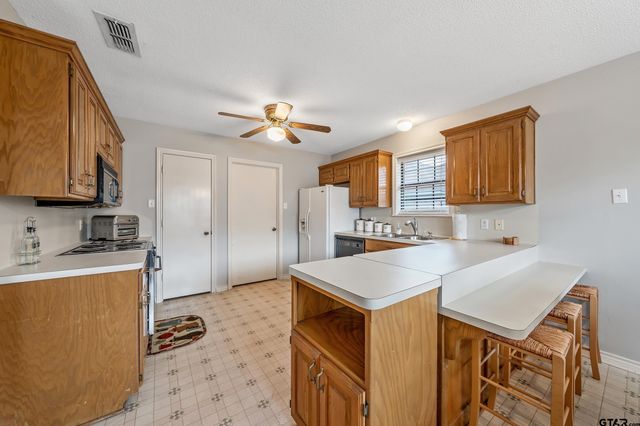 3222 OMEGA DR, Tyler, TX 75701