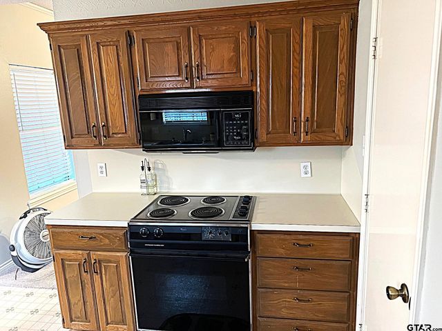 3222 OMEGA DR, Tyler, TX 75701