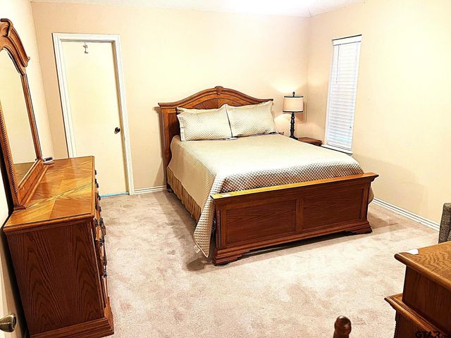 3222 OMEGA DR, Tyler, TX 75701