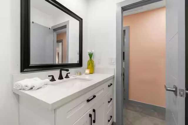 909 SW 16th Street, Fort Lauderdale, FL 33315