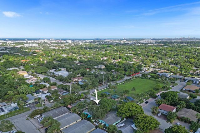 909 SW 16th Street, Fort Lauderdale, FL 33315