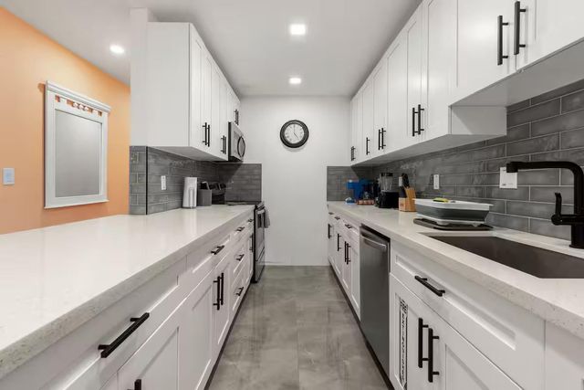 909 SW 16th Street, Fort Lauderdale, FL 33315