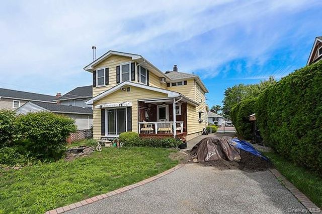 425 Linden Street, Bellmore, NY 11710