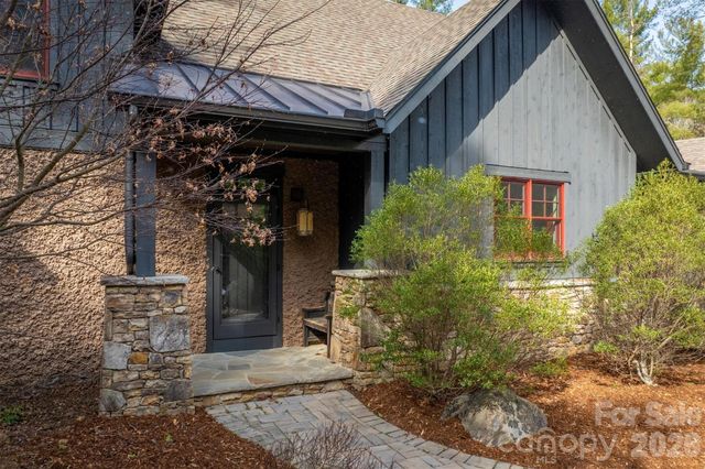 3201 Donahue Drive, Nebo, NC 28761