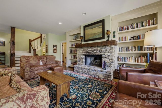 3201 Donahue Drive, Nebo, NC 28761