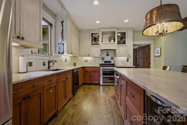 3201 Donahue Drive, Nebo, NC 28761